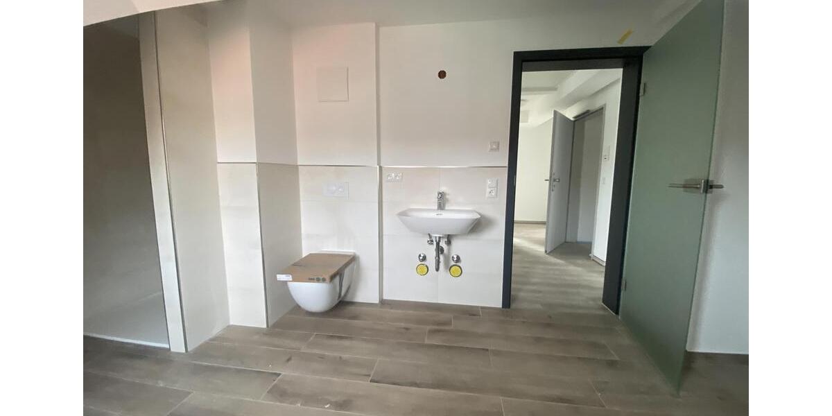 Dachgeschoßwohnung Rudolstadt - 4 Zimmer, 87 m&sup2;, 930&euro; | Angebot:23182783