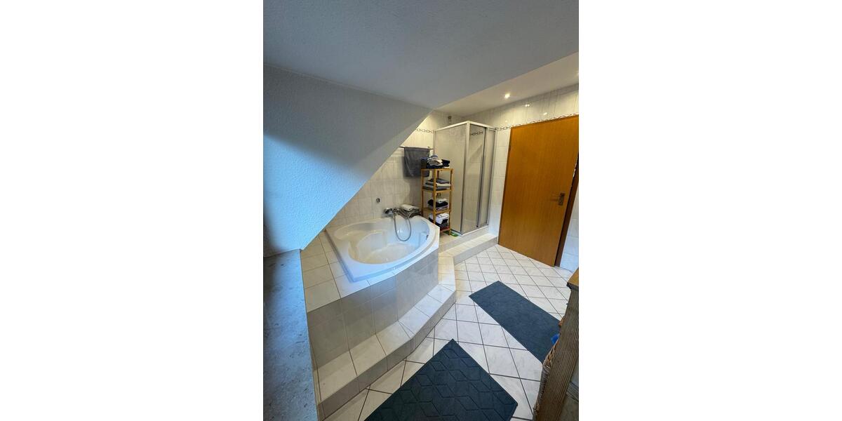 Dachgeschoßwohnung Koblenz Bisholder - 2 Zimmer, 70 m&sup2;, 670&euro; | Angebot:26161632