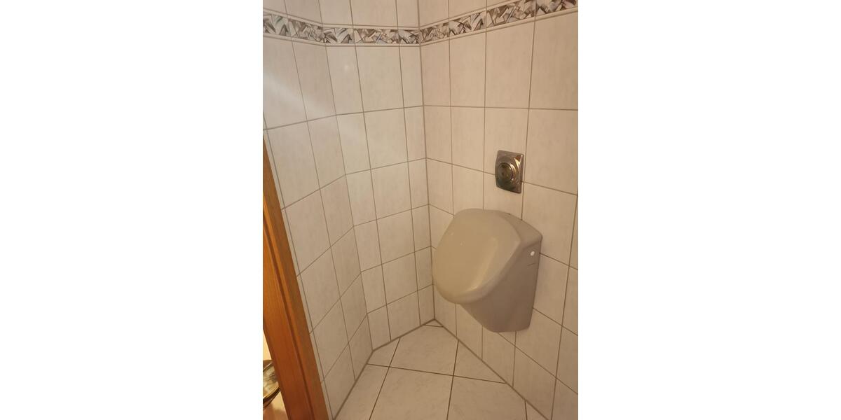 Etagenwohnung Sangerhausen - 2 Zimmer, 65 m&sup2;, 400&euro; | Angebot:26481151