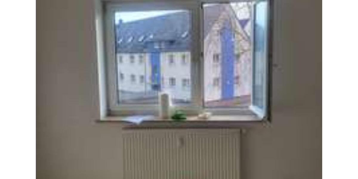 Etagenwohnung Flöha - 3 Zimmer, 67 m&sup2;, 300&euro; | Angebot:26048217