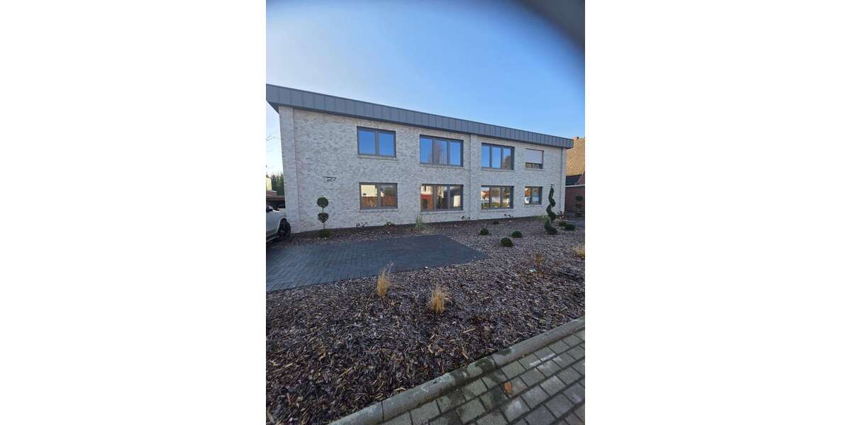 Etagenwohnung Cloppenburg - 4 Zimmer, 115 m&sup2;, 1.150&euro; | Angebot:25973092