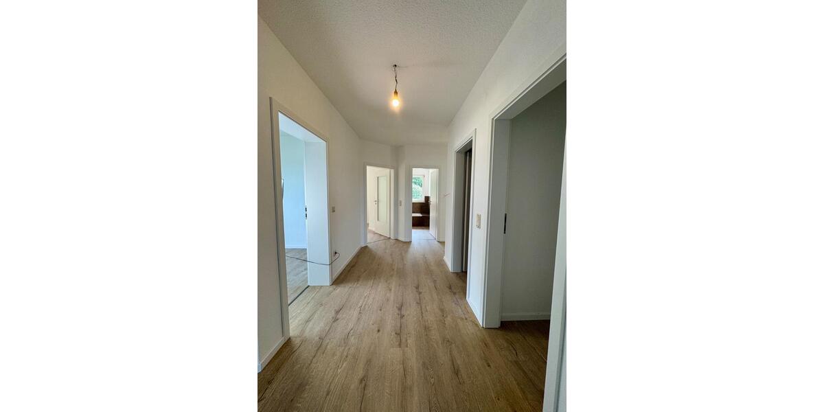 Erdgeschoßwohnung Hallenberg - 4 Zimmer, 84 m&sup2;, 730&euro; | Angebot:24687515