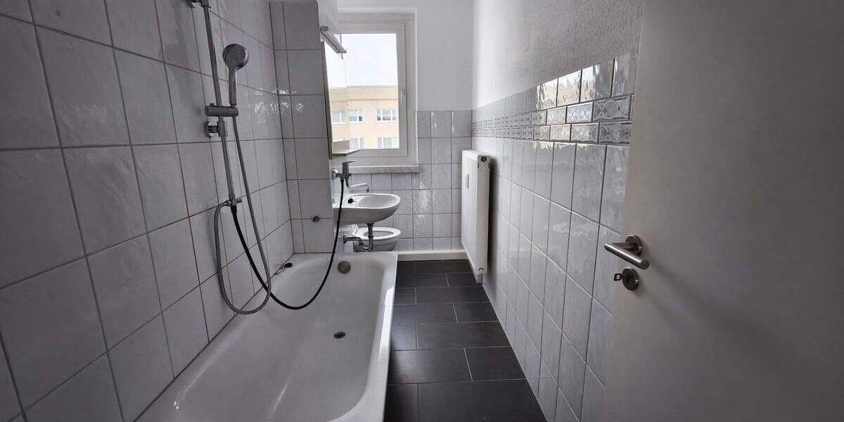 Etagenwohnung Sangerhausen - 6 Zimmer, 119 m&sup2;, 705&euro; | Angebot:24530316