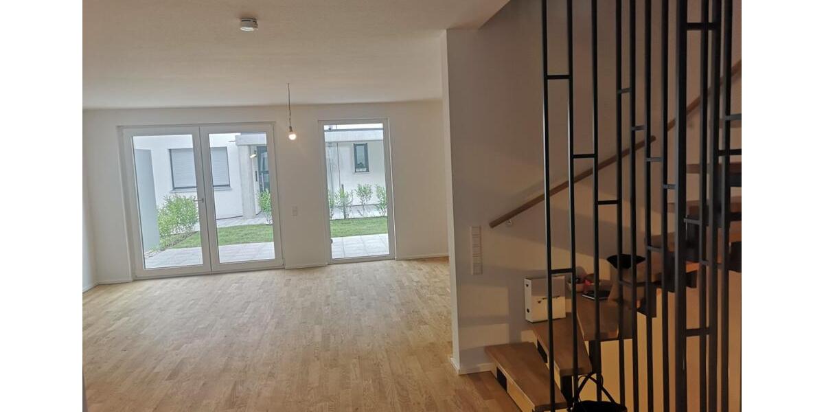 Reihenhaus Endingen am Kaiserstuhl - 4 Zimmer, 122 m&sup2;, 1.700&euro; | Angebot:24374049