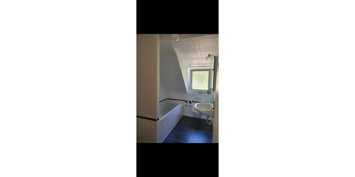 Dachgeschoßwohnung Merzig - 3 Zimmer, 85 m&sup2;, 910&euro; | Angebot:26059607