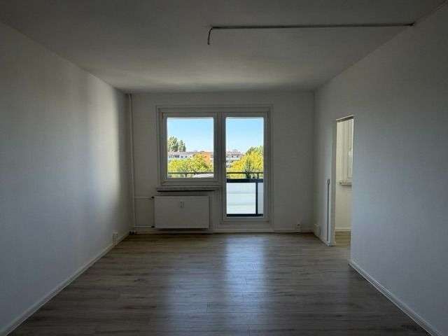 Etagenwohnung Berlin Hellersdorf - 2 Zimmer, 47 m&sup2;, 679&euro; | Angebot:27236592