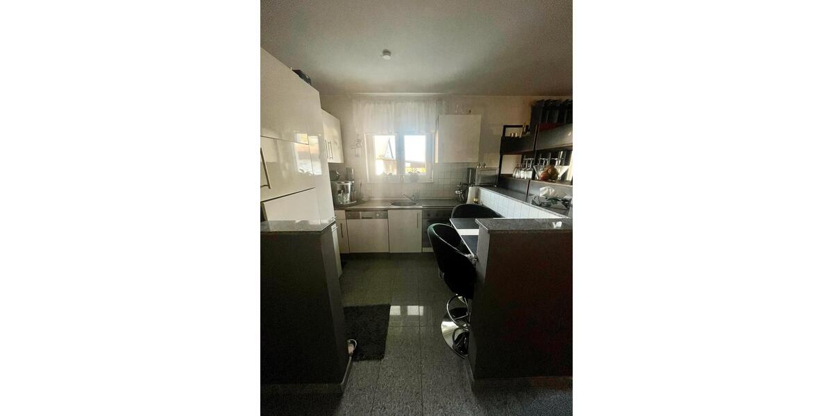 Wunderschöne ruhige 2 Zimmer Whg EG Küche Tageslichtbad 46qm 2 zimmer