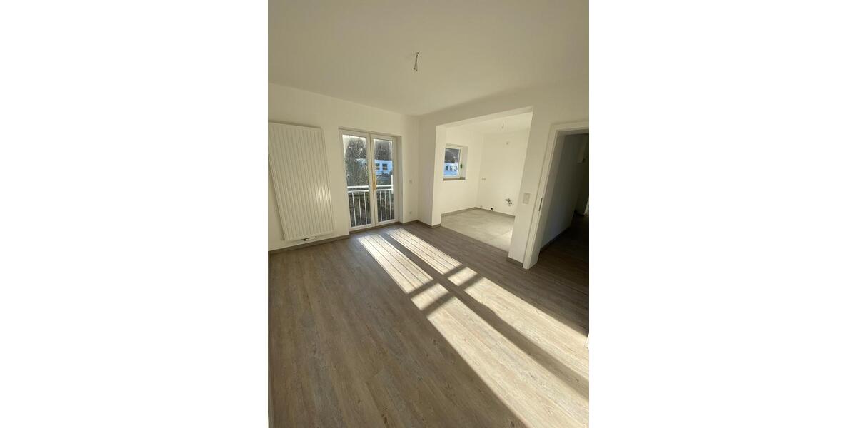 Etagenwohnung Engelskirchen - 3.5 Zimmer, 80 m&sup2;, 990&euro; | Angebot:26636751
