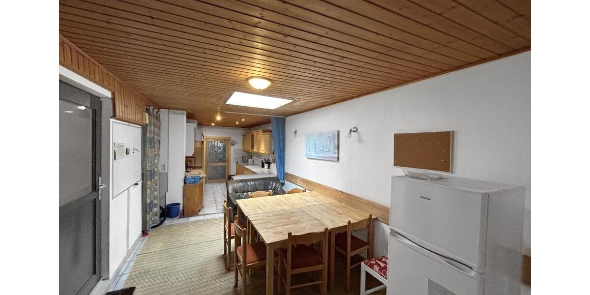 Wohnen auf Zeit Neustadt an der Weinstraße Diedesfeld - 10 Zimmer, 220 m&sup2;, 450&euro; | Angebot:26073720