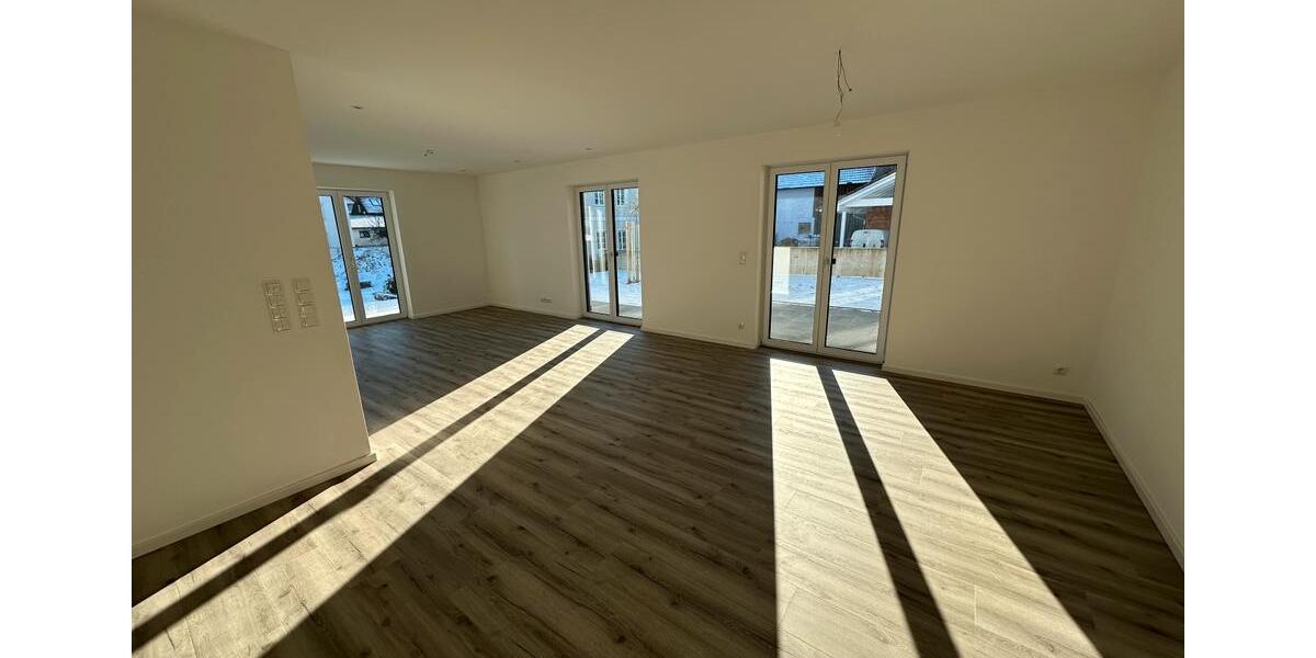 Erdgeschoßwohnung Mindelheim - 4 Zimmer, 124 m&sup2;, 1.485&euro; | Angebot:24567324