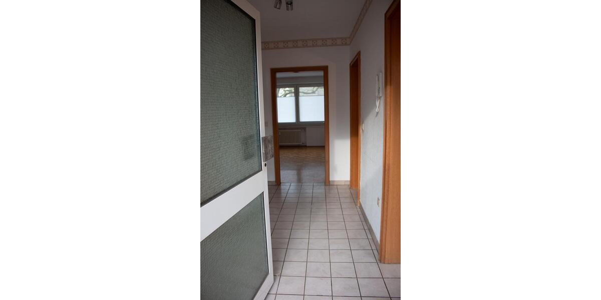 Etagenwohnung Dinslaken - 3 Zimmer, 65 m&sup2;, 500&euro; | Angebot:26640758