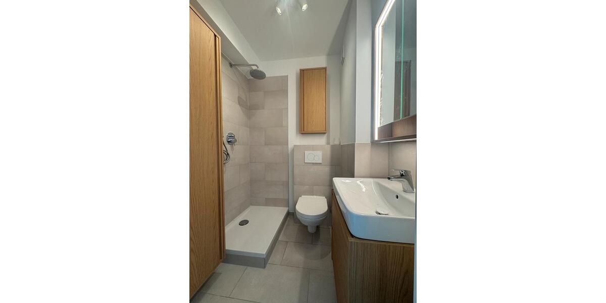 Wohnen auf Zeit Köln Lindenthal - 1 Zimmer, 75 m&sup2;, 800&euro; | Angebot:26555328