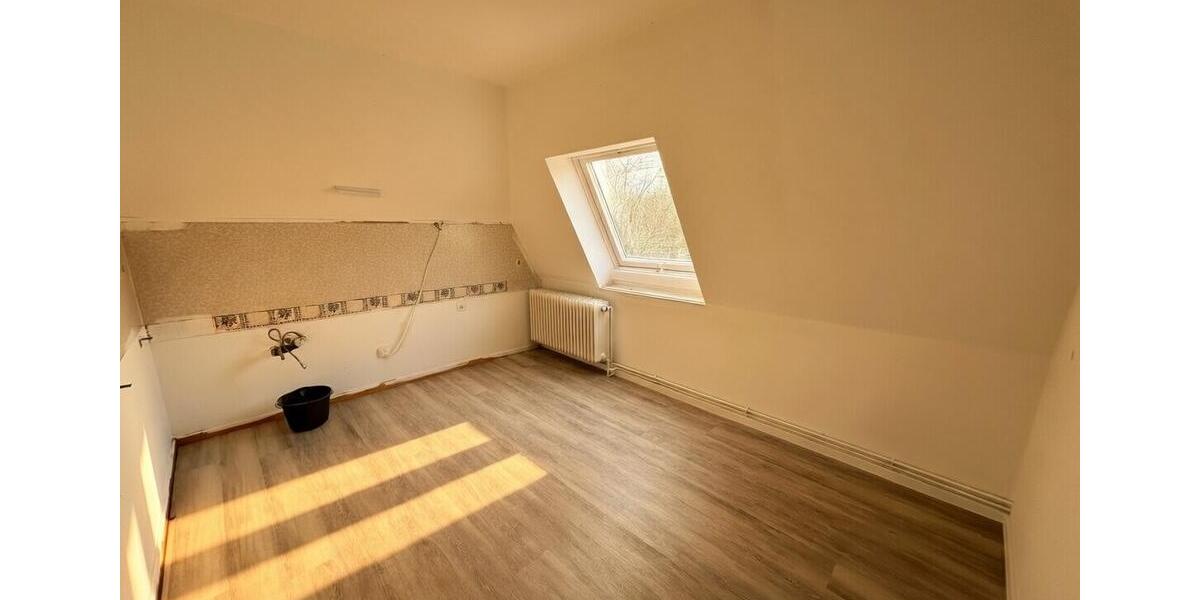 Dachgeschoßwohnung Twistringen - 3 Zimmer, 70 m&sup2;, 900&euro; | Angebot:25571500
