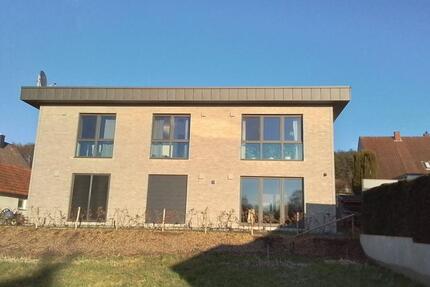 Wohnung Hiddenhausen - 3 Zimmer, 110 m&sup2;, 1.200&euro; | Angebot:25258799