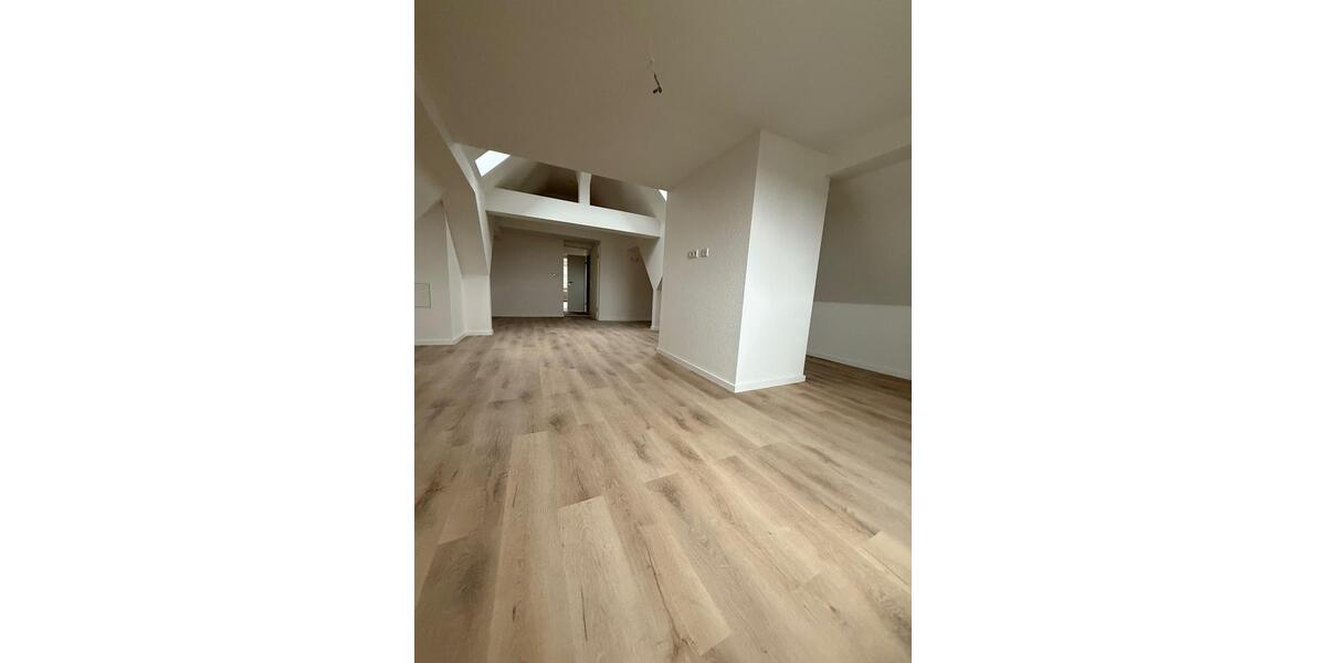Dachgeschoßwohnung Osterode am Harz - 2 Zimmer, 70 m&sup2;, 445&euro; | Angebot:24445057