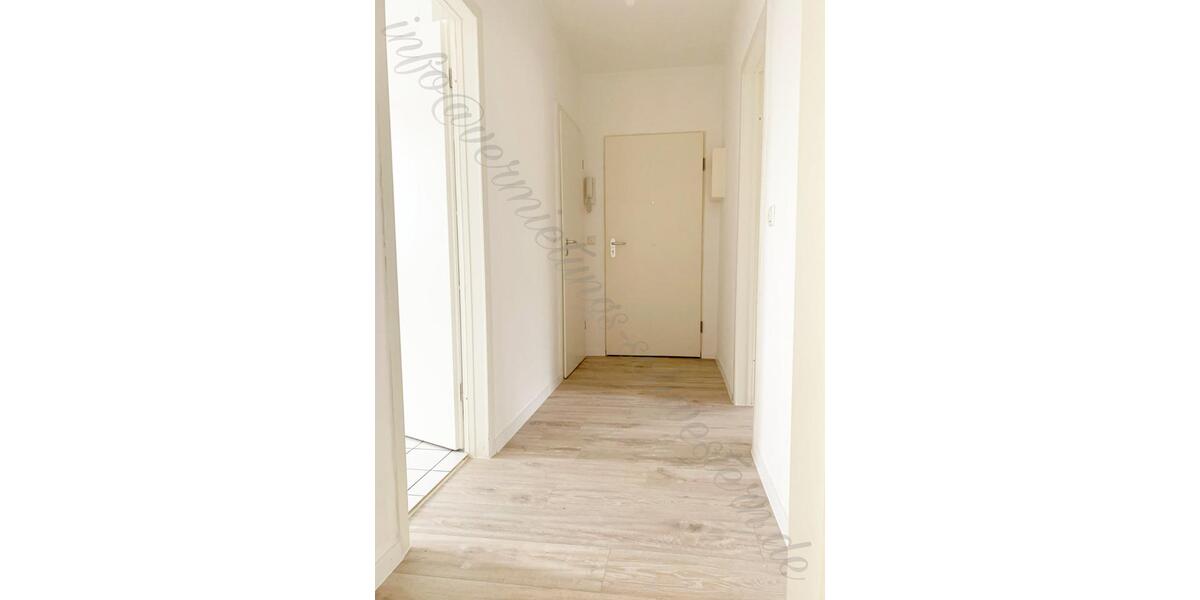 Etagenwohnung Chemnitz Adelsberg - 5 Zimmer, 106 m&sup2;, 655&euro; | Angebot:24628645
