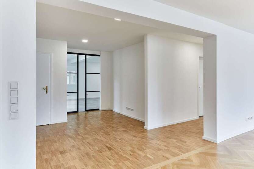 Büro in Nürnberg 2.499,25 € 176 m²