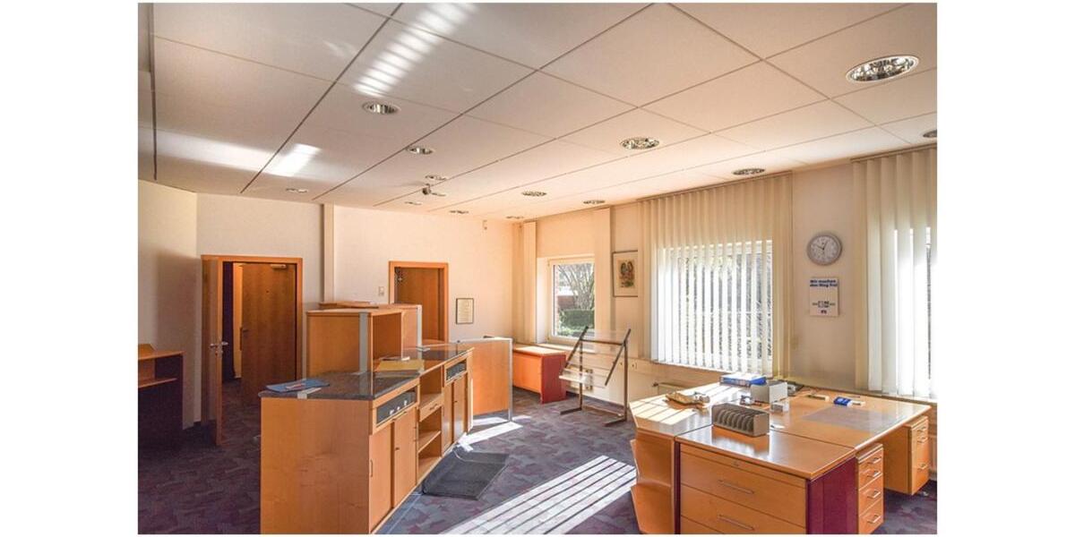 Einfamilienhaus Bad Salzdetfurth - 8 Zimmer, 189 m&sup2;, 1.200&euro; | Angebot:24362004