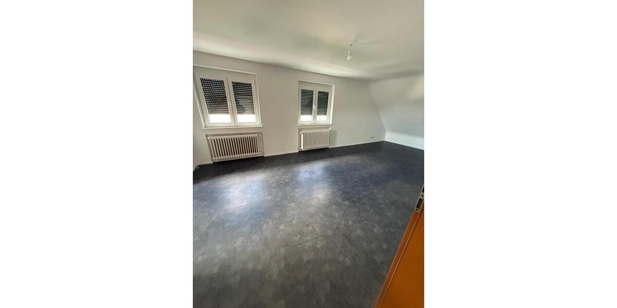 Etagenwohnung Auggen - 3 Zimmer, 85 m&sup2;, 1.000&euro; | Angebot:26006383