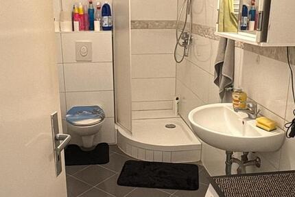 Ein Zimmer in einer Wg mit einem weiteren mieter zu Vermieten 1 zimmer