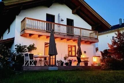 Haus Traunreut St. Georgen - 5 Zimmer, 165 m&sup2;, 1.900&euro; | Angebot:25349861