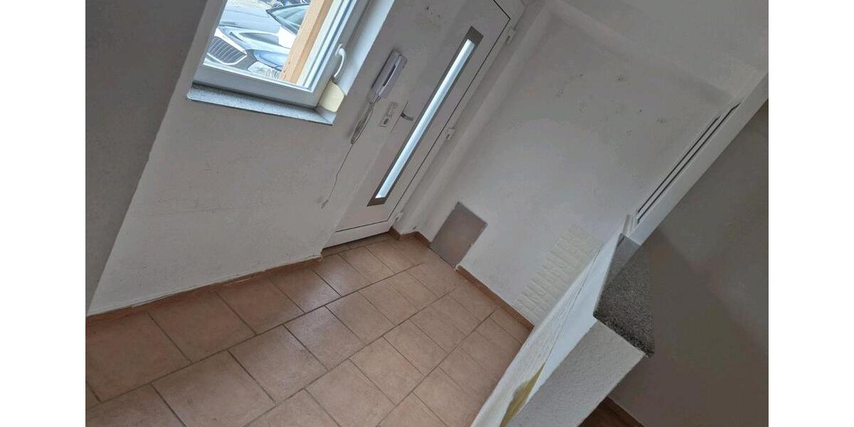 Erdgeschoßwohnung Reutlingen - 2.5 Zimmer, 70 m&sup2;, 850&euro; | Angebot:26049583