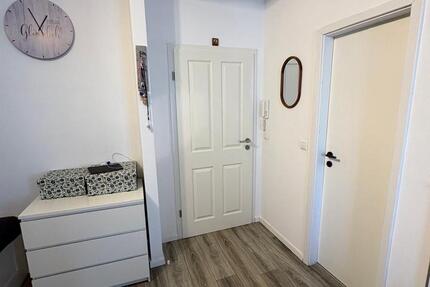 1-Zimmer Wohnung mit Balkon und Küche zu vermieten zimmer