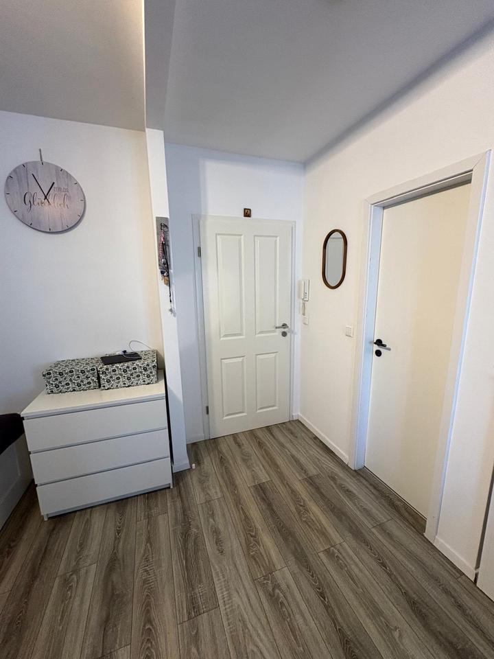 1-Zimmer Wohnung mit Balkon und Küche zu vermieten zimmer