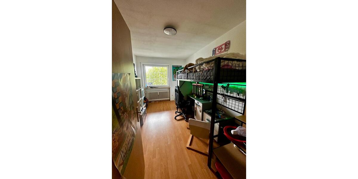 Erdgeschoßwohnung Amberg - 4.5 Zimmer, 120 m&sup2;, 750&euro; | Angebot:26589150