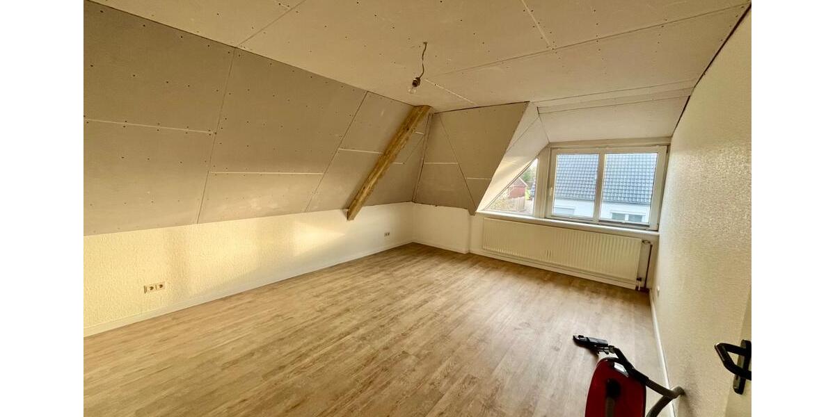 Etagenwohnung Rastede - 3 Zimmer, 88 m&sup2;, 880&euro; | Angebot:25320536