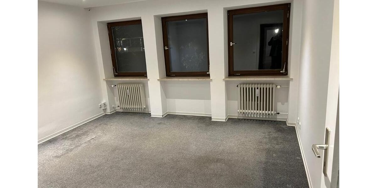 Erdgeschoßwohnung Tutzing - 2.5 Zimmer, 65 m&sup2;, 865&euro; | Angebot:26609472