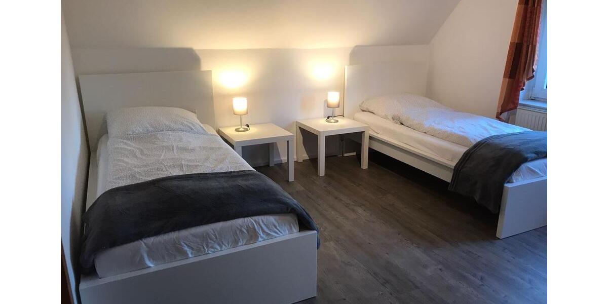 Wohnen auf Zeit Barsinghausen - 3 Zimmer, 90 m&sup2;, 25&euro; | Angebot:25906453