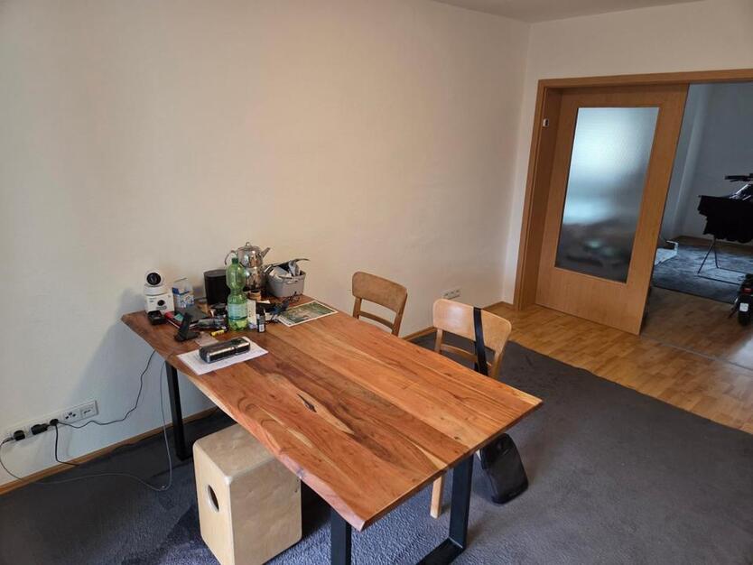 Moderne 2-Raum-Wohnung mit Balkon & Einbauküche zimmer