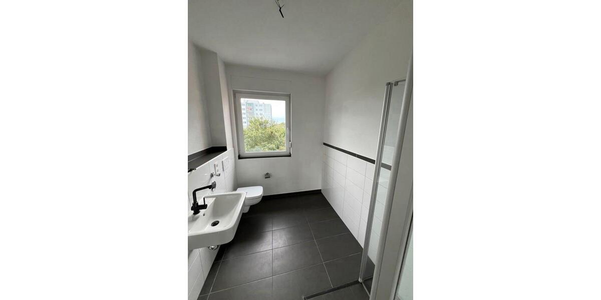 Großzügige 2-Zimmer Penthouse Wohnung in der Südstadt 2 zimmer