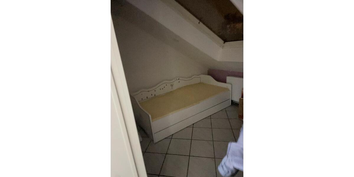 Maisonettenwohnung Krefeld Cracau - 5 Zimmer, 84 m&sup2;, 1.300&euro; | Angebot:24839178