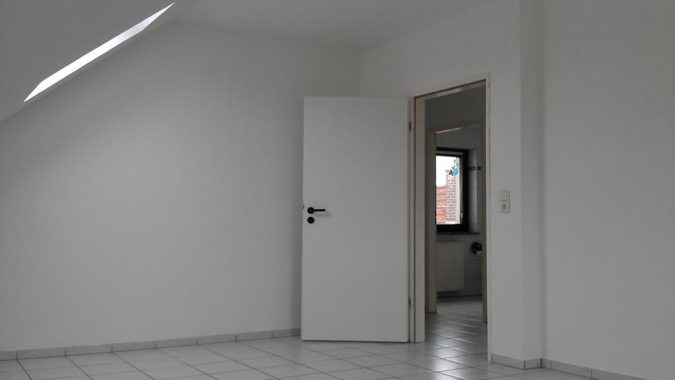 Dachgeschoßwohnung Pfungstadt - 3 Zimmer, 91 m&sup2;, 1.100&euro; | Angebot:26645379