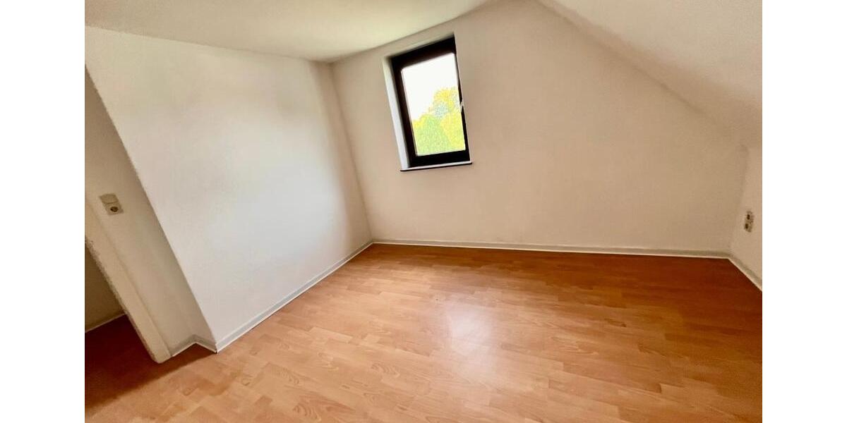 Ideal gelegen - schöne renovierte 2 Zimmerwohnung (DG) in Hildesheim - Moritzberg! 2 zimmer