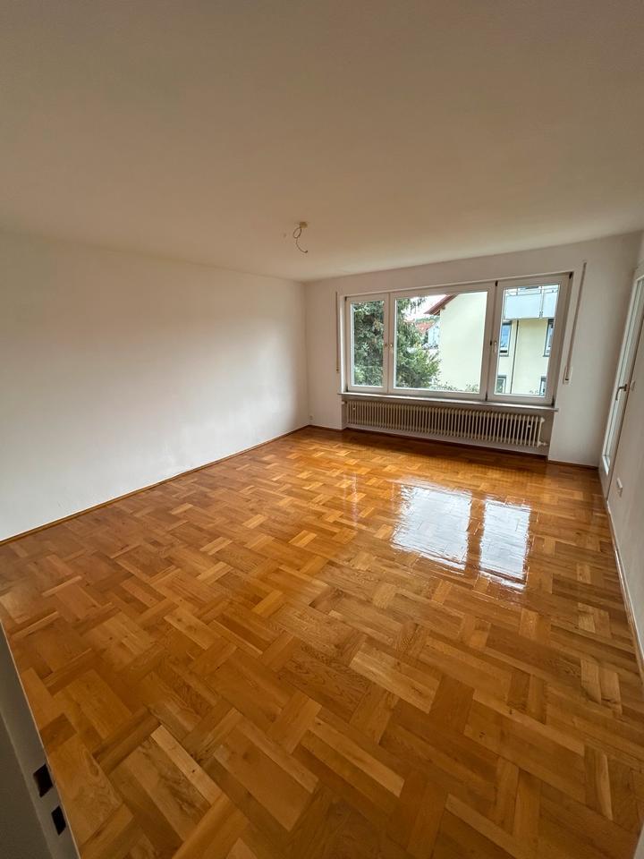 Zentrale 4 Zimmer Wohnung mit viel Gestaltungsmöglichkeiten