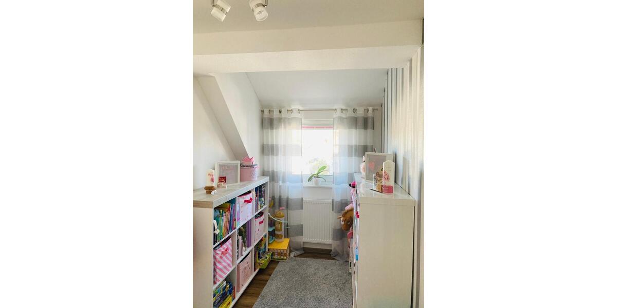 Dachgeschoßwohnung Fulda Kohlhaus - 4 Zimmer, 145 m&sup2;, 1.200&euro; | Angebot:25997863