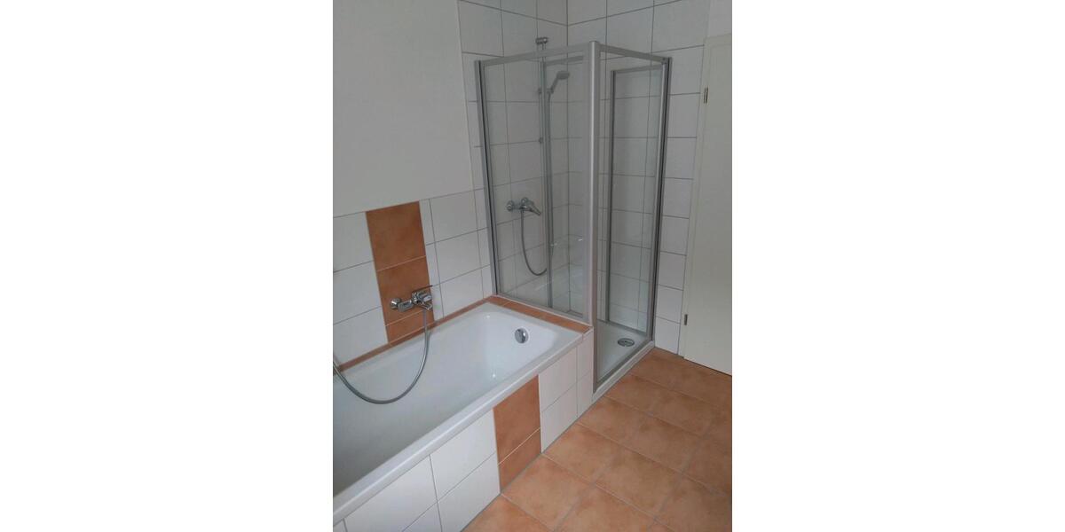 Mietwohnung, neu saniert. 3 zimmer