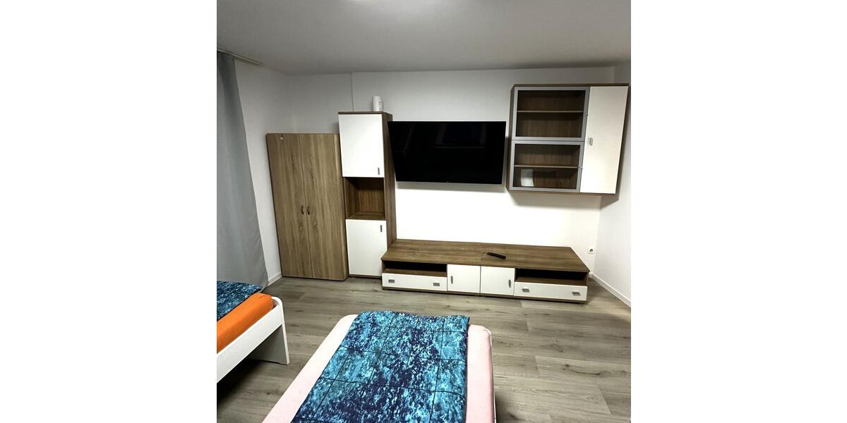 Wohnen auf Zeit Duisburg Essenberg - 57 Zimmer, 1.550 m&sup2;, 15&euro; | Angebot:23784944