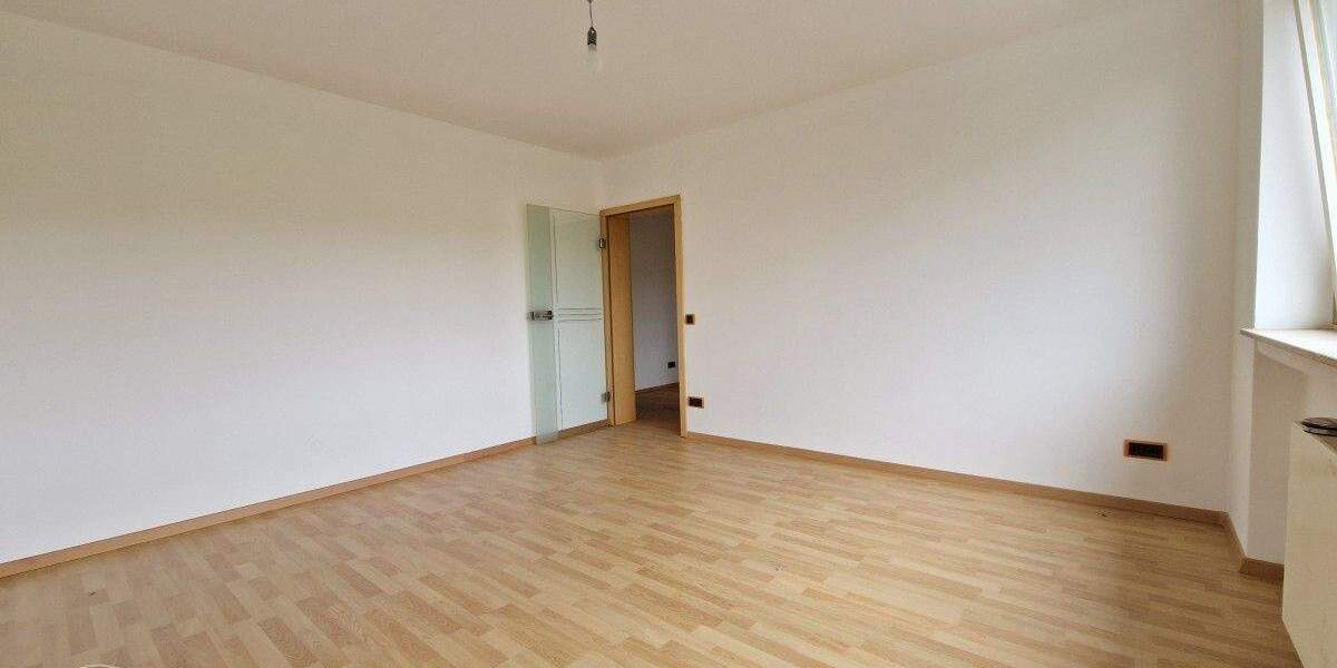 Komfortables Wohnen: Balkon, Tiefgarage, Pool & Sauna in Duisburg 3 zimmer