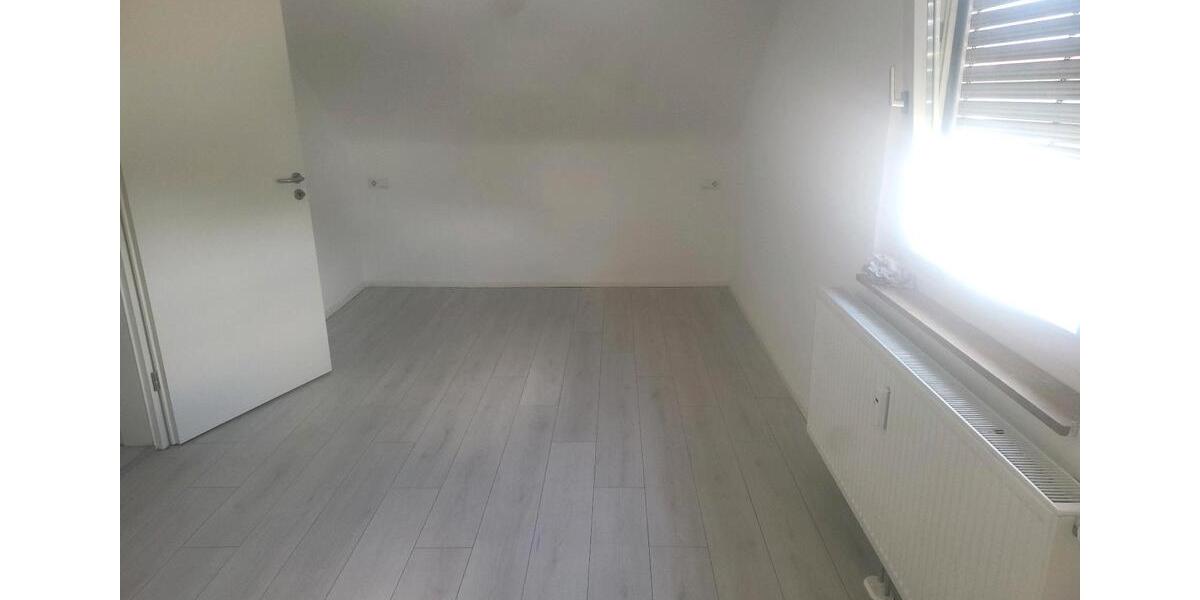 Dachgeschoßwohnung Oberteuringen - 2 Zimmer, 55 m&sup2;, 960&euro; | Angebot:26247522
