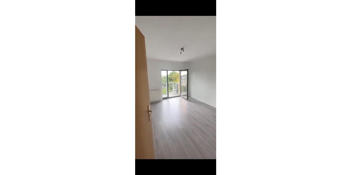 Zimmer zu vermieten + Möbel zu verkaufen (WG) 1 zimmer