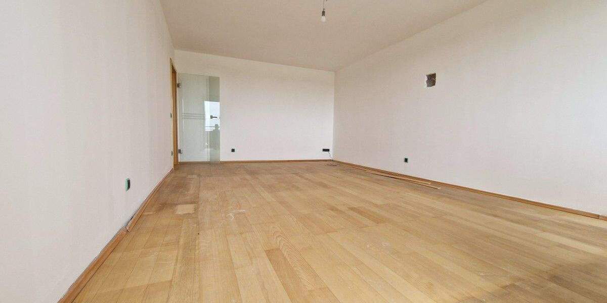 Komfortables Wohnen: Balkon, Tiefgarage, Pool & Sauna in Duisburg 3 zimmer