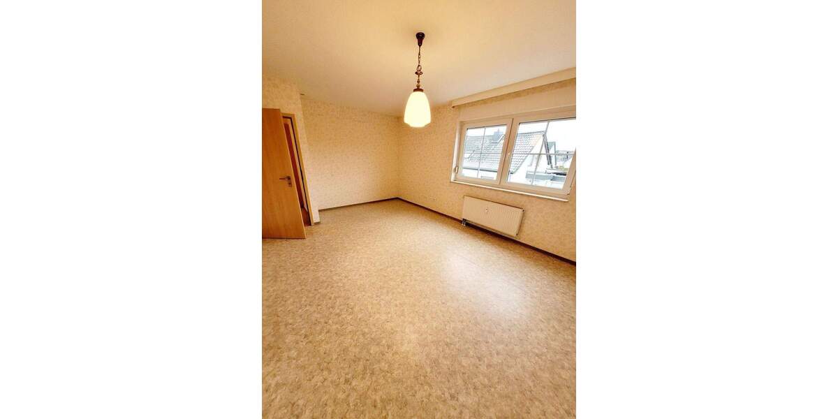 Etagenwohnung Kerpen - 3 Zimmer, 125 m&sup2;, 1.400&euro; | Angebot:24547341