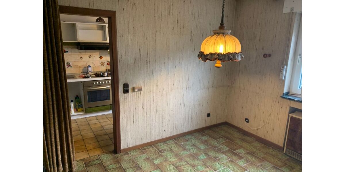 Doppelhaushälfte mit viel Potential ab 01.02.2026 in 52477 zu mieten 4 zimmer