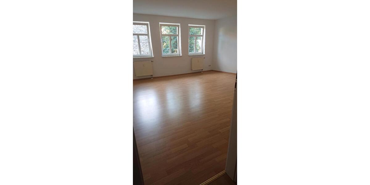 Etagenwohnung Großenhain - 2 Zimmer, 69 m&sup2;, 553&euro; | Angebot:25650180