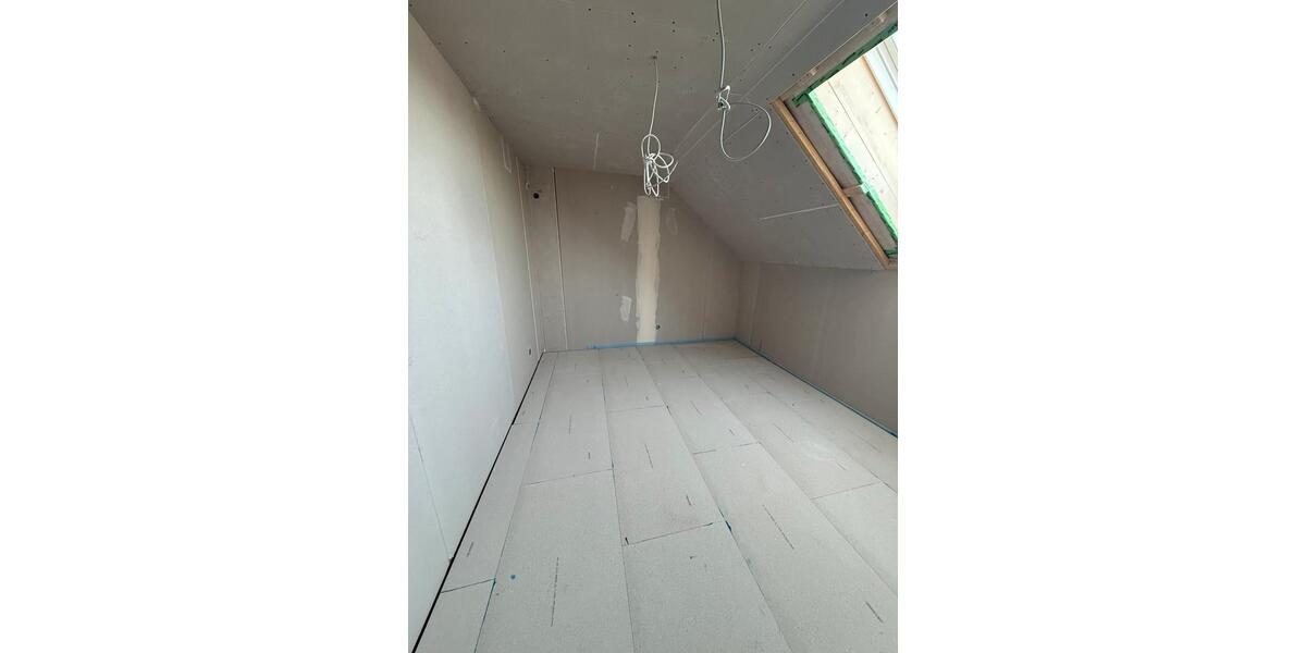 Doppelhaushälfte Ehrenkirchen - 2 Zimmer, 125 m&sup2;, 2.300&euro; | Angebot:26264094