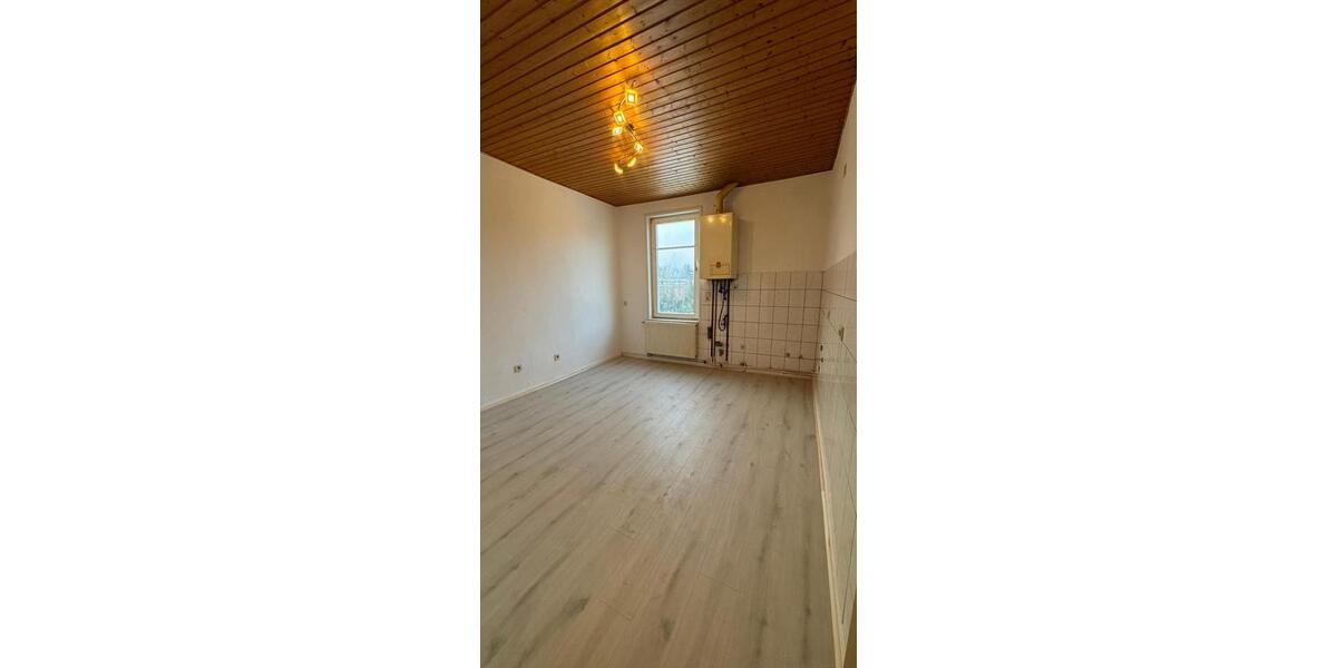 Etagenwohnung Holzminden - 3 Zimmer, 105 m&sup2;, 450&euro; | Angebot:24833319